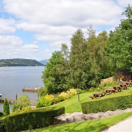 Отель Beech Hill & 4*