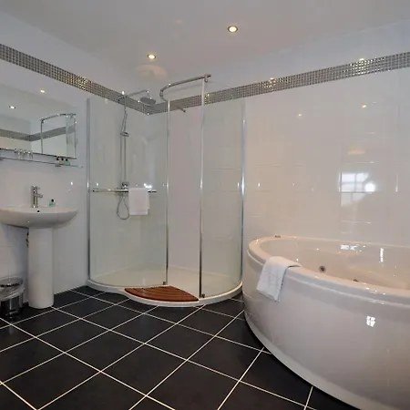 Hotel Beech Hill & 4*